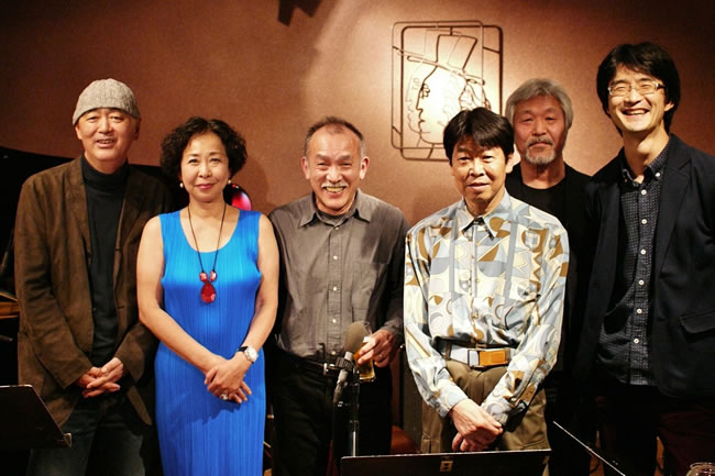 左から元岡一英さん、鈴木道子さん、楠本卓司さん、菊地昭紀さん、高橋知己さん、佐久間高広さん<br />
